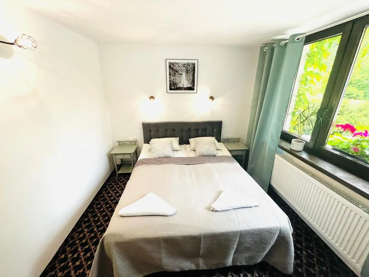 Willa Jawor Karpacz Bed & Breakfast