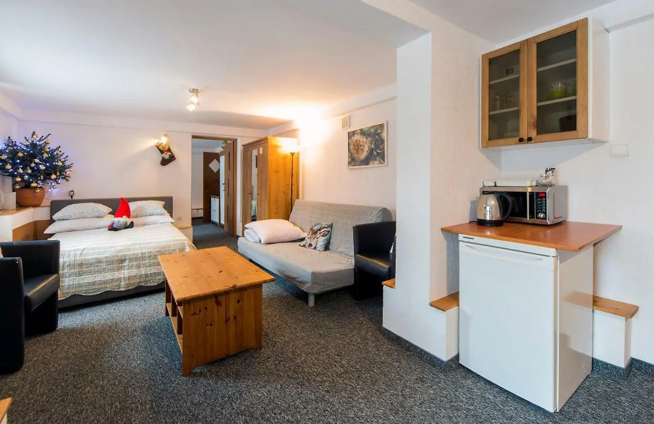 Willa Jawor Karpacz Bed & Breakfast